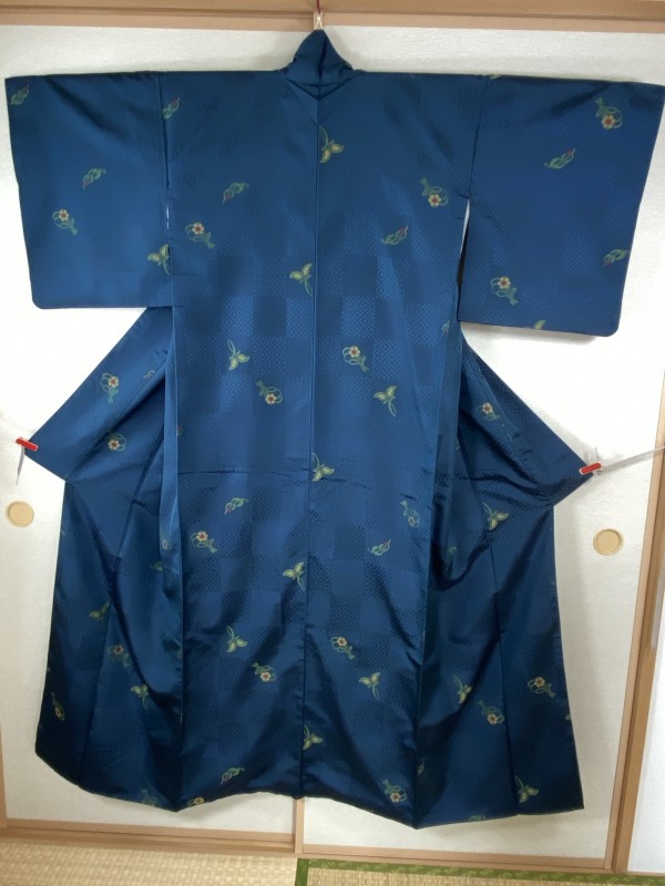 トールサイズ】青緑飛び柄小紋 | リサイクル着物・着物コーディネイト 